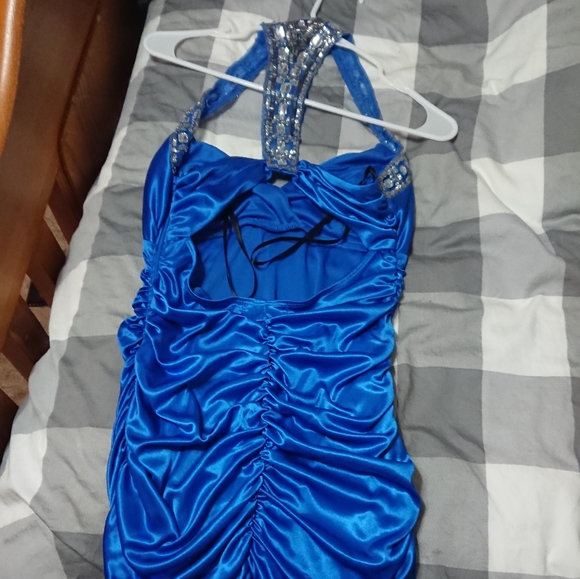 Dress - Picture 2 of 3